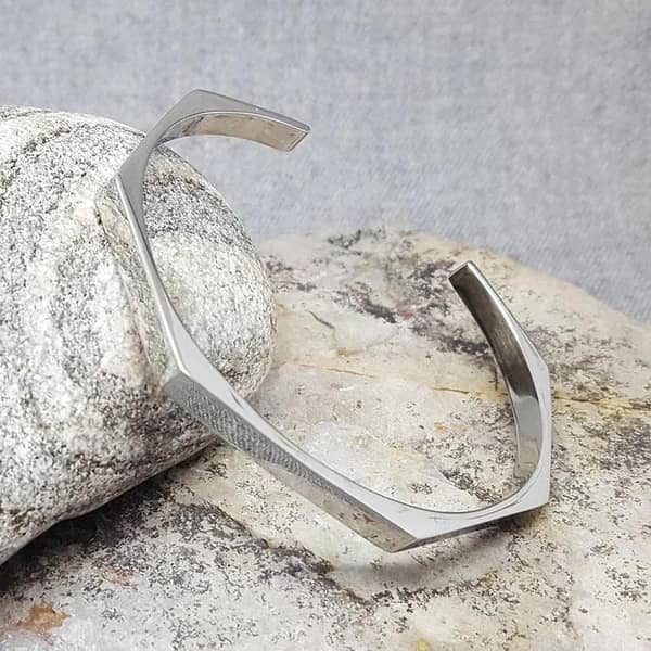 Stainless Steel Hexagon Cuff Bracelet – Minimalist Geometric Design for Men