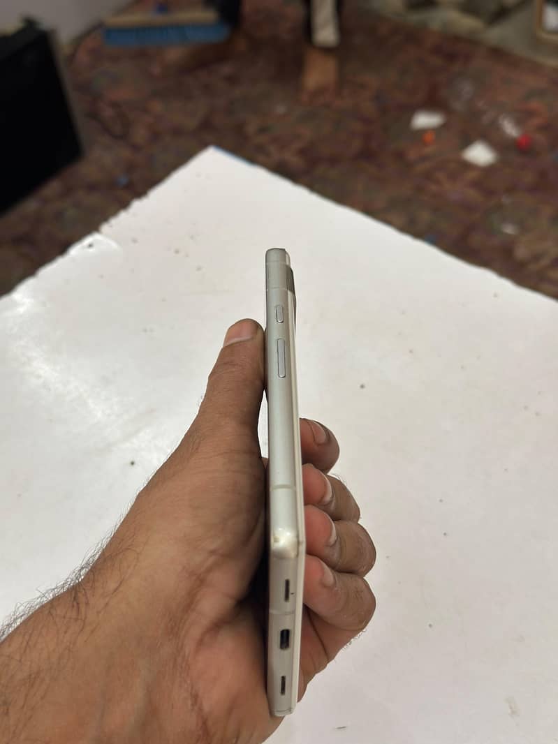 Google Pixel 7a 2