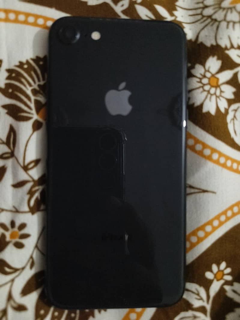 Apple iPhone 8 0