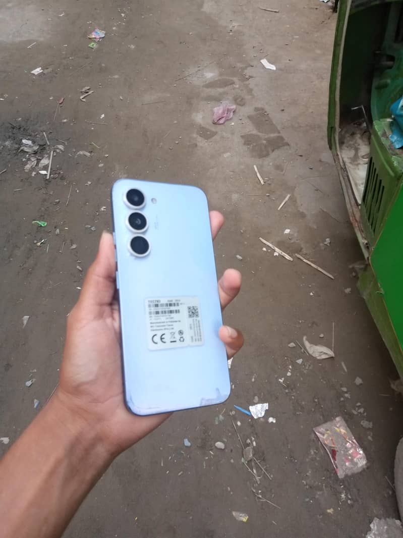 Tecno SPARK 40 4