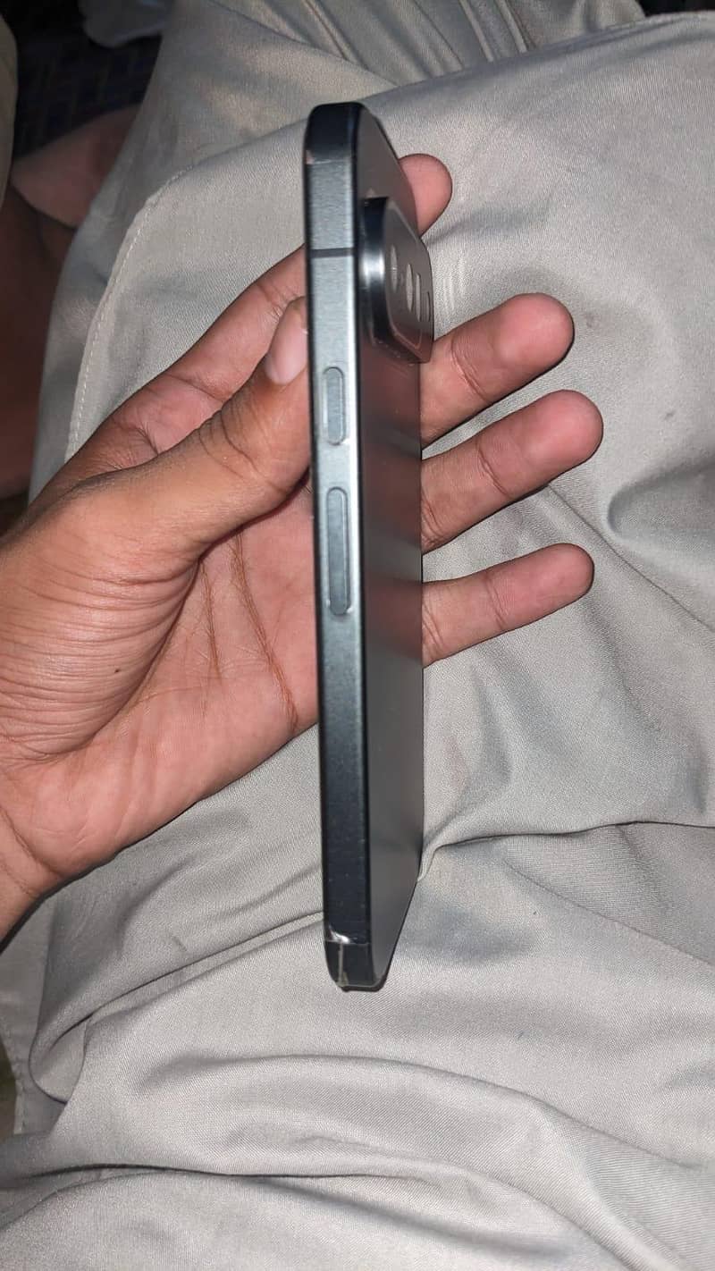 Google Pixel 10 3