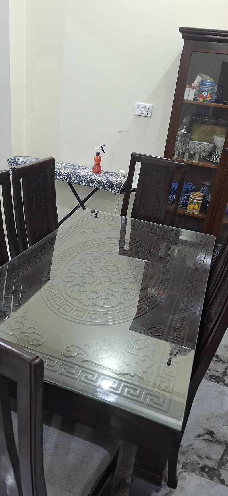 Dining table with chairs 0