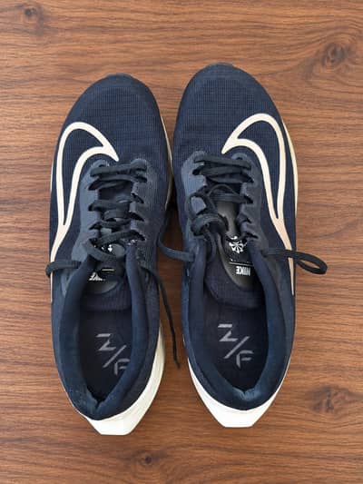 Nike Running Shoes – Excellent Condition