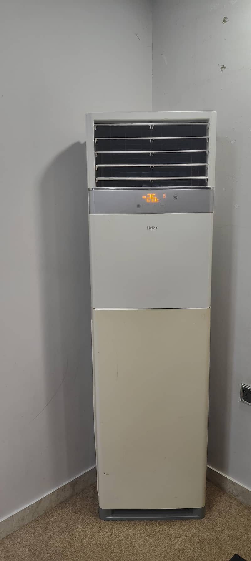 floor standing A/C / Electronics 0