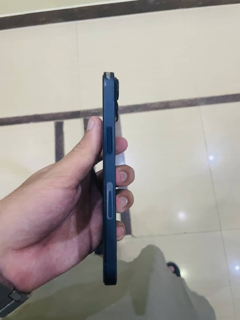 Apple iPhone 14 0