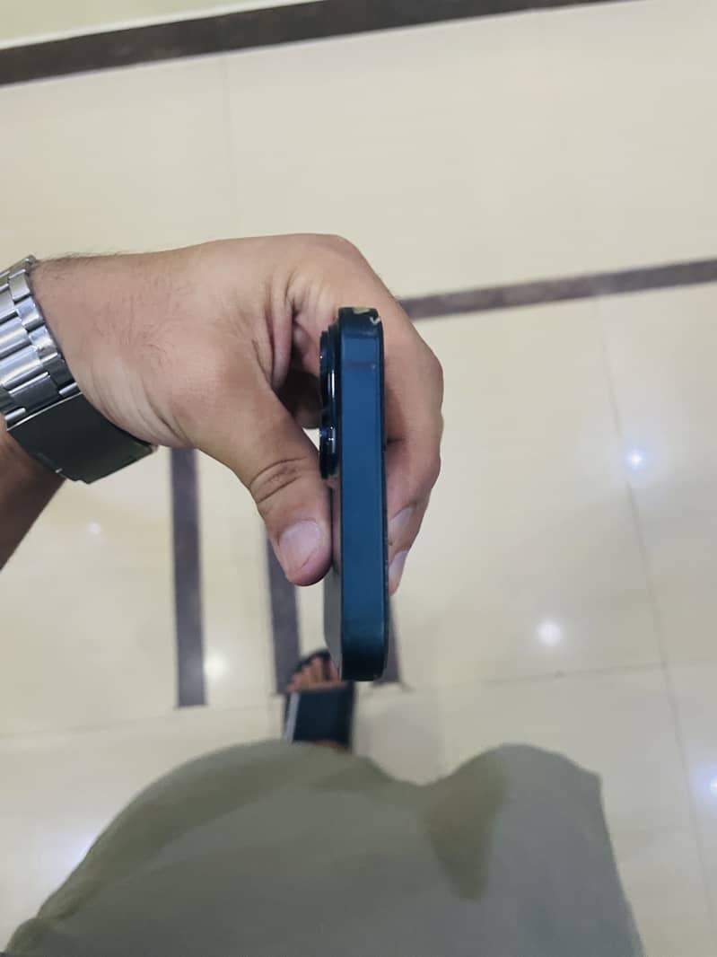 Apple iPhone 14 2