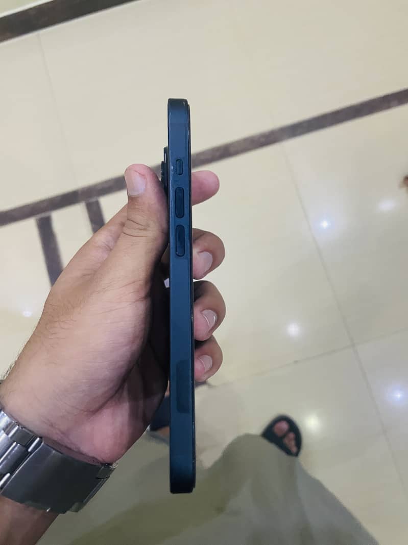 Apple iPhone 14 6