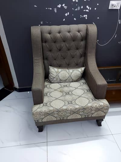 7 seater sofa, with classic desgine