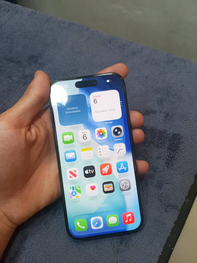 Apple iPhone 15 Pro 1