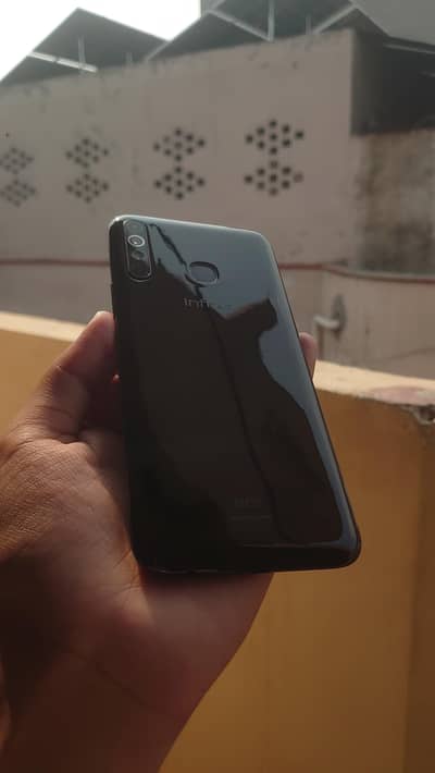 Infinix Hot 8