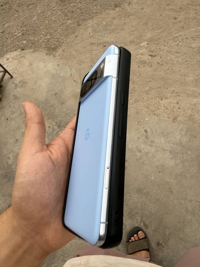 Google Pixel 8 Pro 3