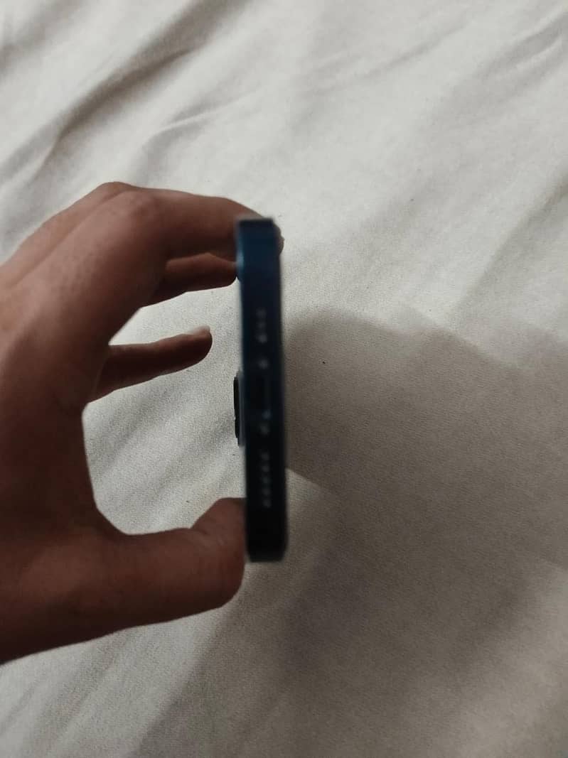 Apple iPhone 13 1