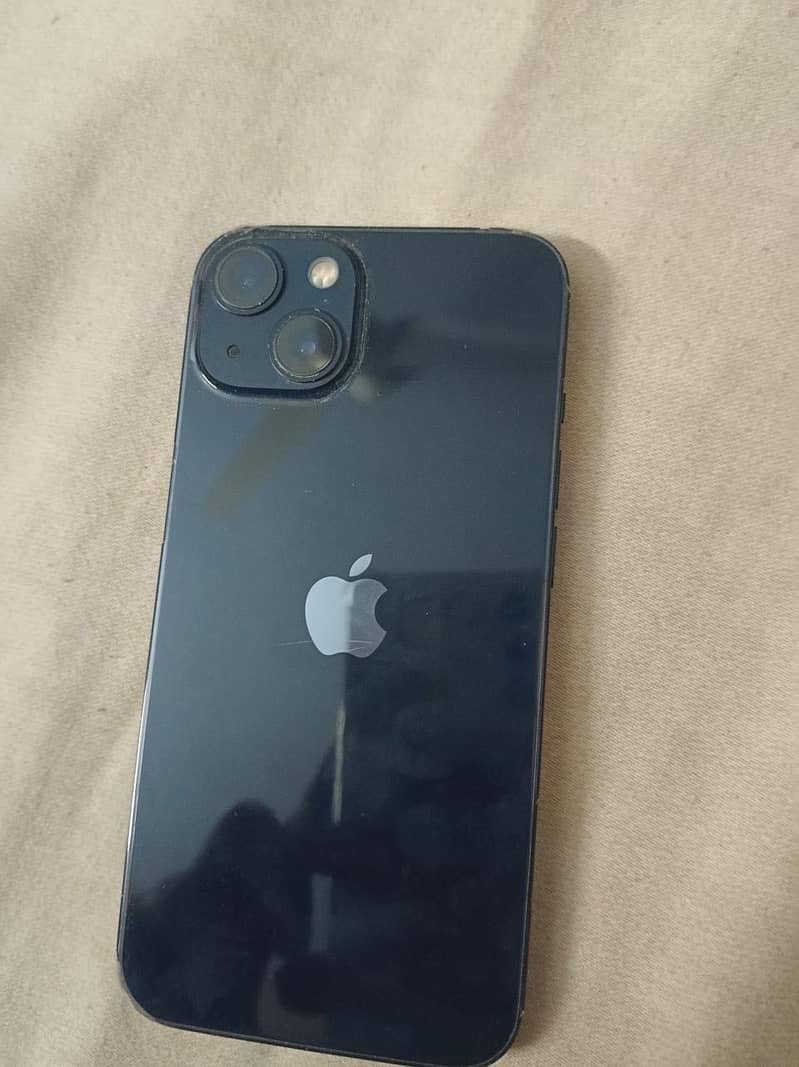 Apple iPhone 13 4
