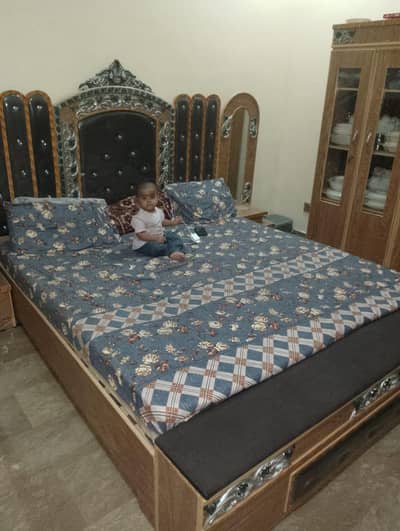 bedroom set urgent sale