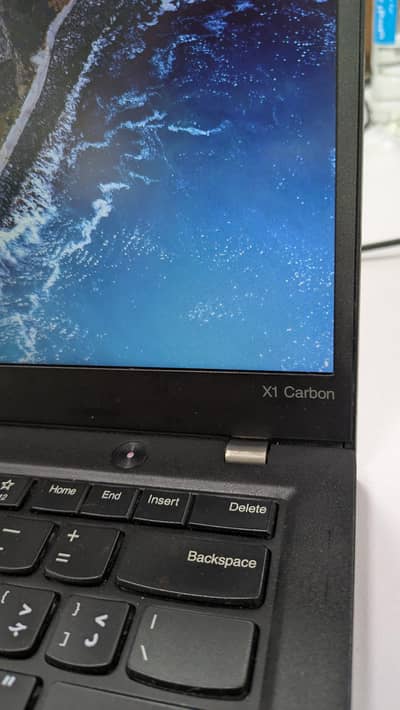 X1 Carbon i5/8th gen 16/256