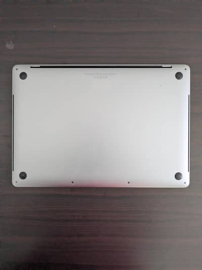 MacBook pro 2018 15 inch core i9 32gb ram