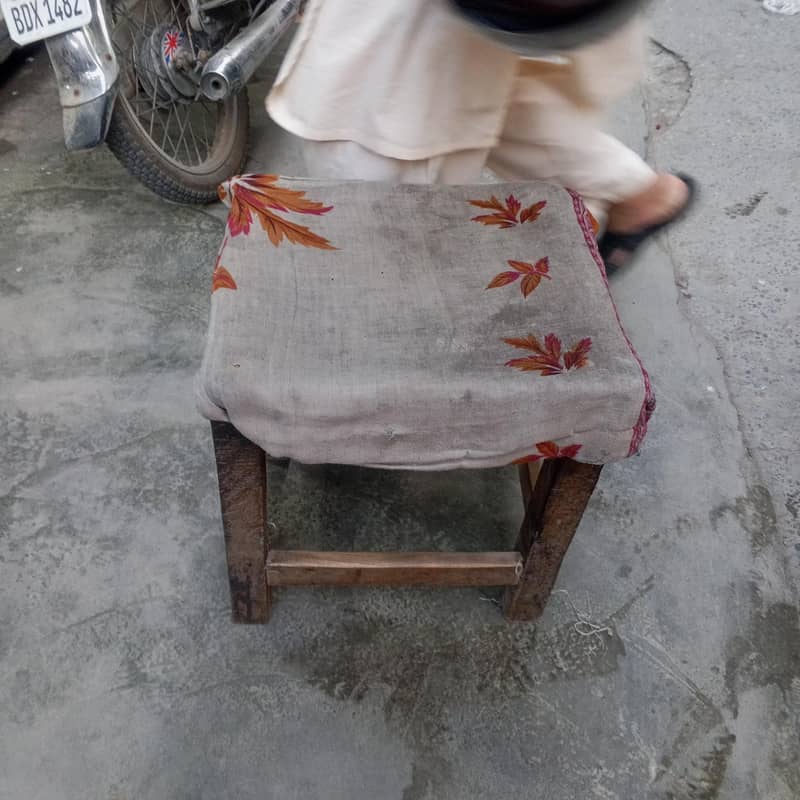stool 0