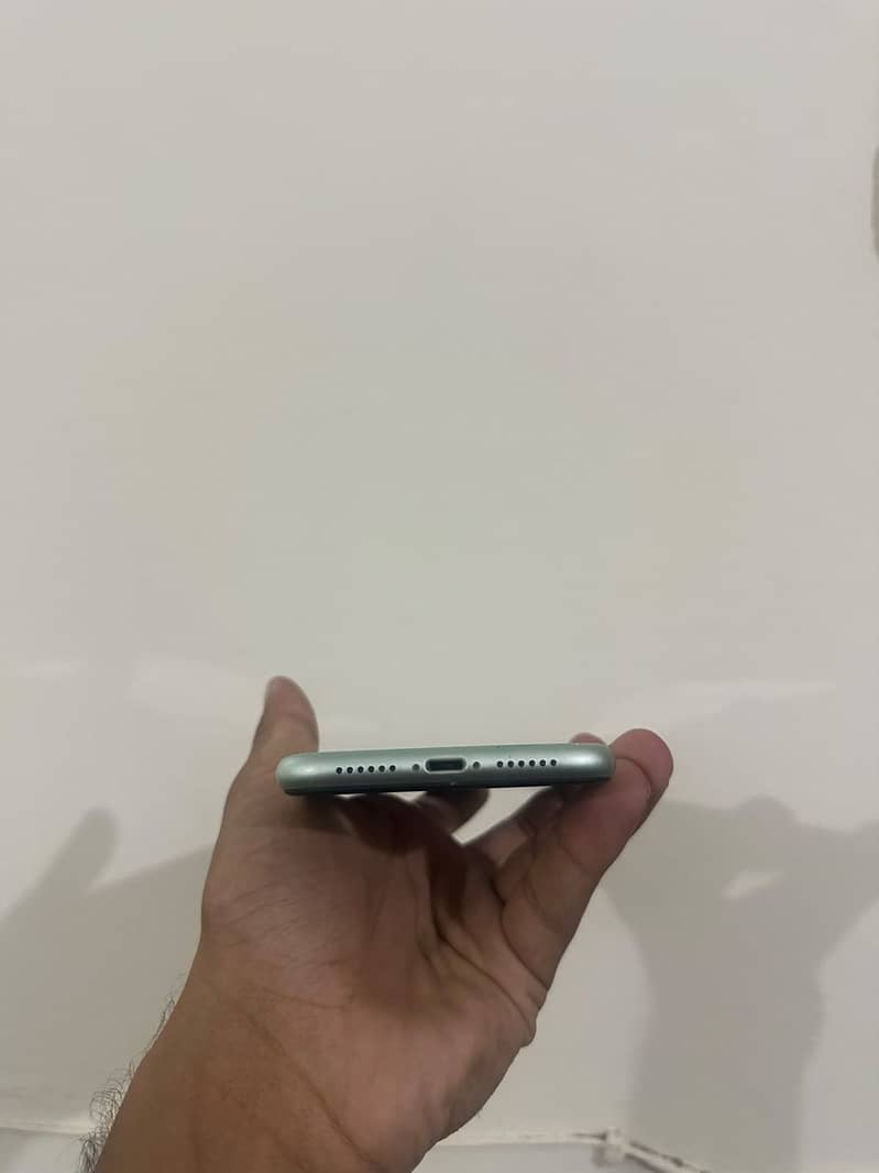 Apple iPhone 11 5