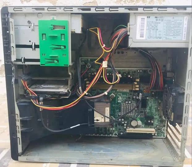 HP Compaq 8600B Triple-Core Processor Tower PC 3