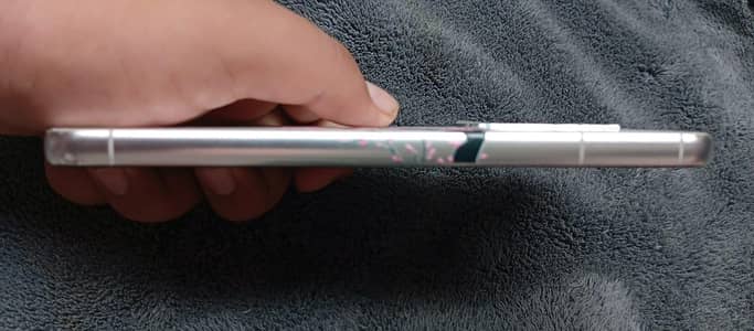 Samsung Mobile S22 Plus