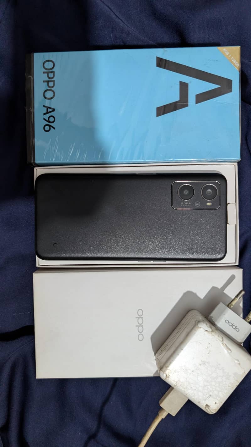 OPPO A96 0