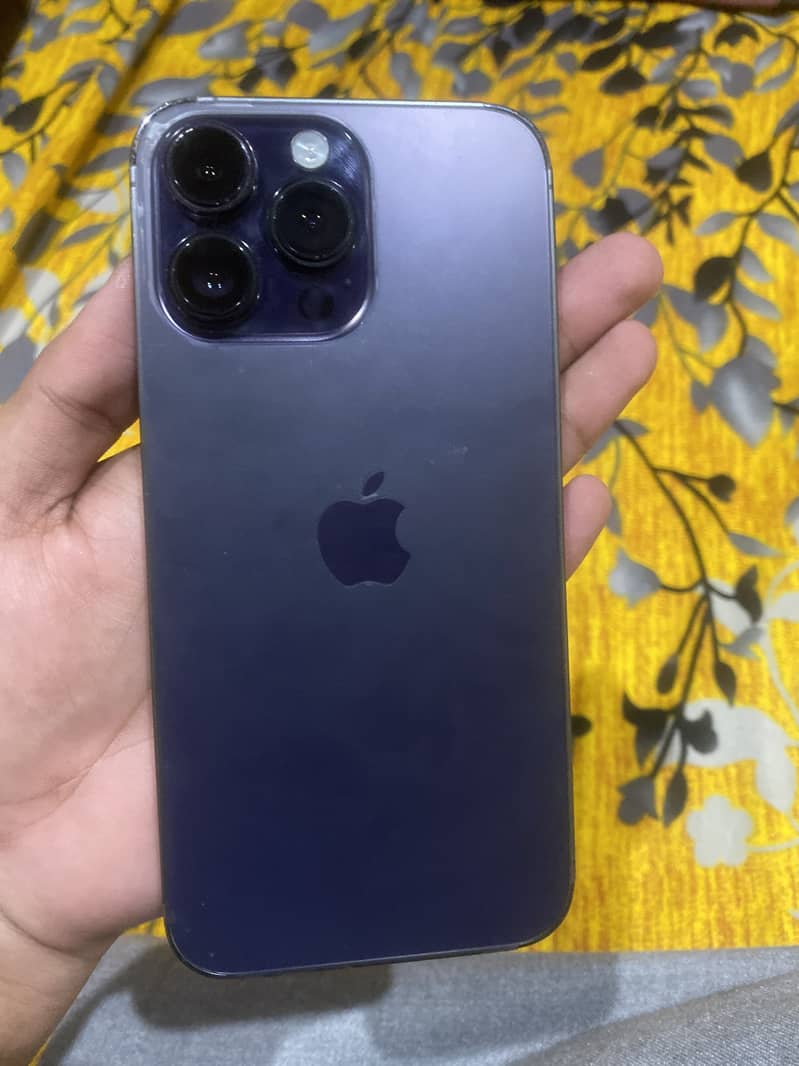 Apple iPhone 14 Pro Max 0