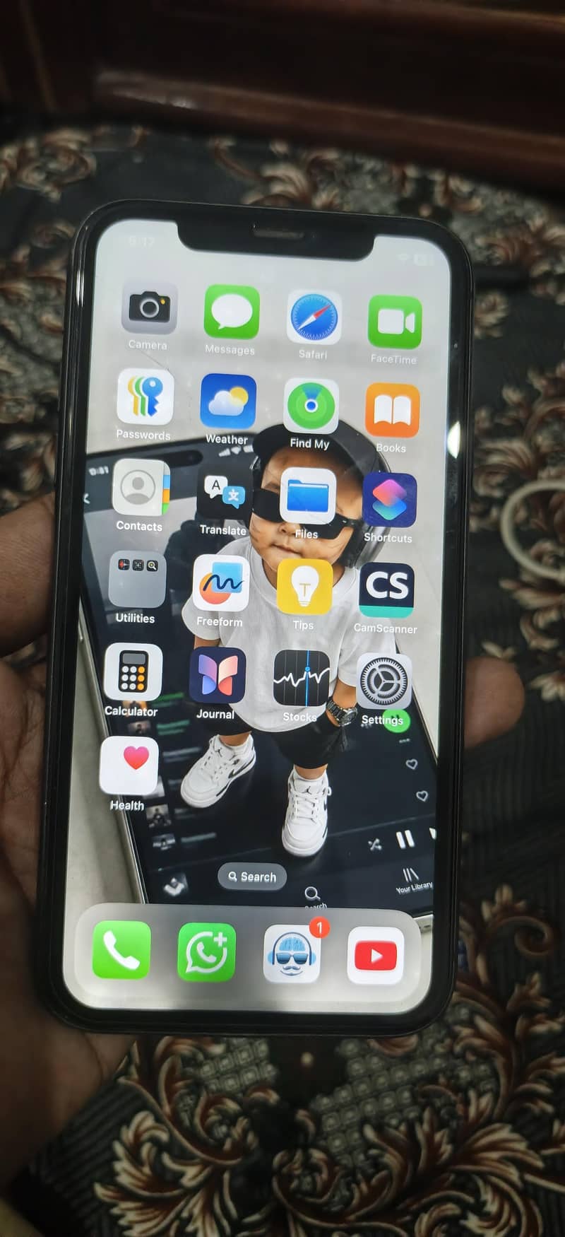 Apple iPhone 11 0