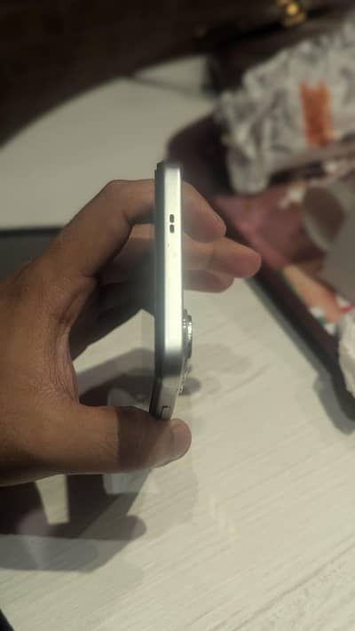 Infinix Hot 60 i