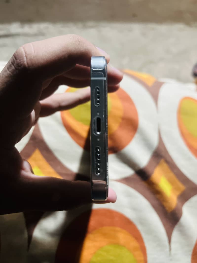 Apple iPhone 14 Pro Max 4