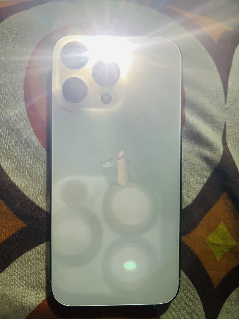 Apple iPhone 14 Pro Max 6