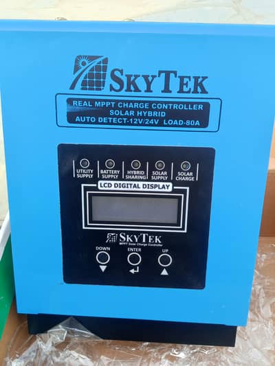 sky Tek MPPT controller 80 AMP hybrid