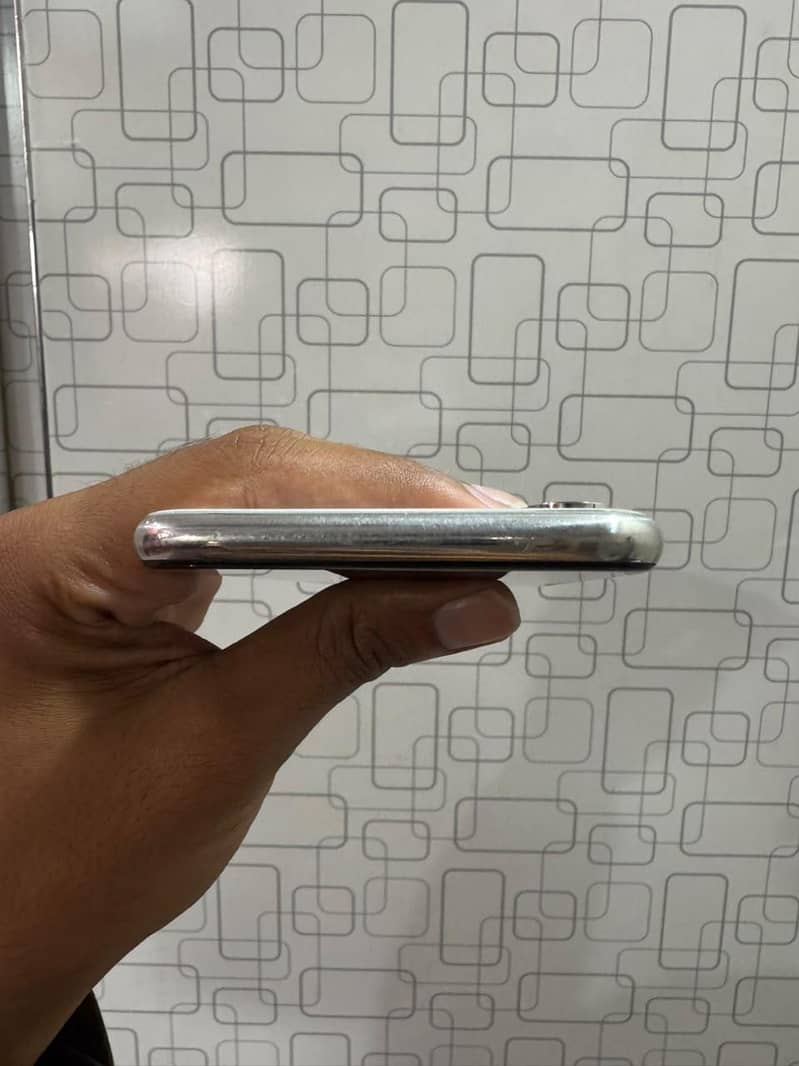 Apple iPhone X 3