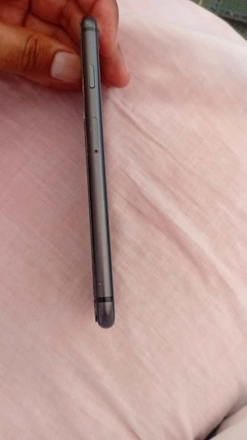 Apple iPhone 8 2