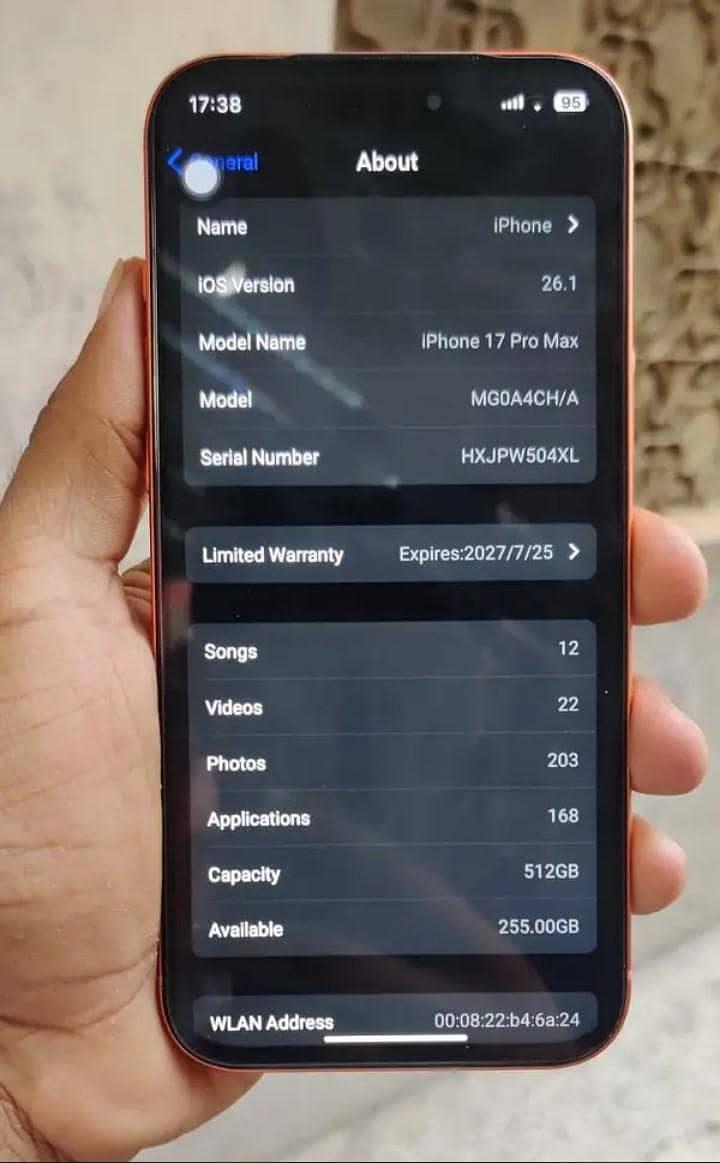 Apple iPhone 17 Pro Max 3