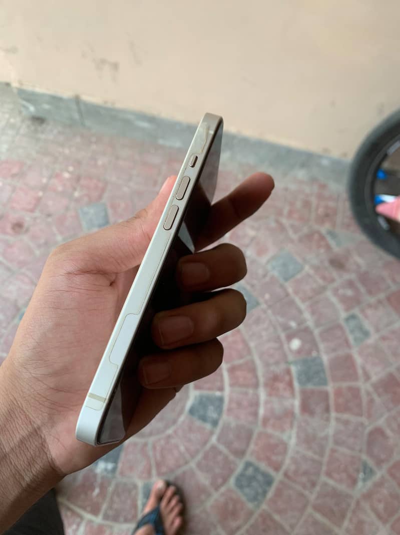 Apple iPhone 14 1