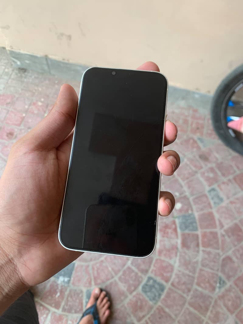 Apple iPhone 14 2