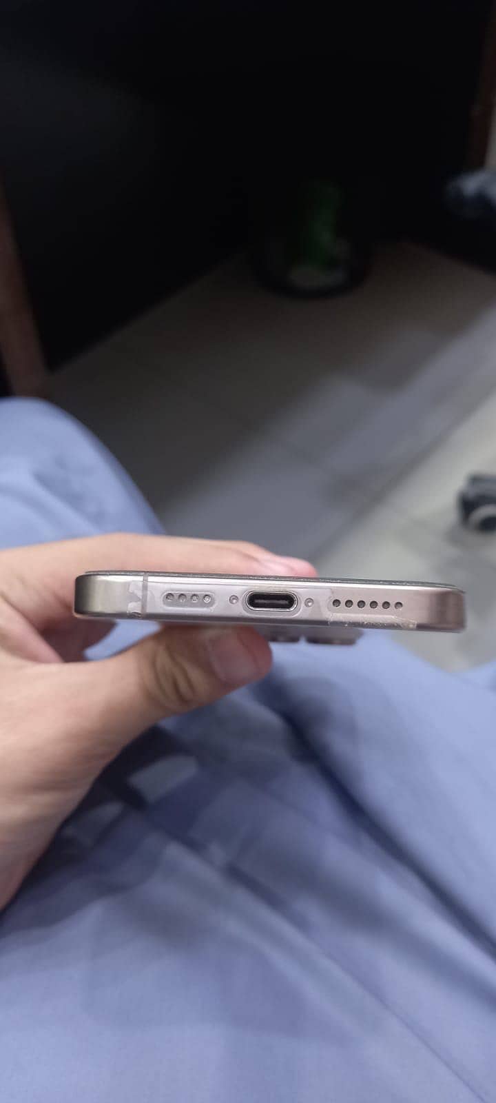 Apple iPhone 16 Pro Max 2