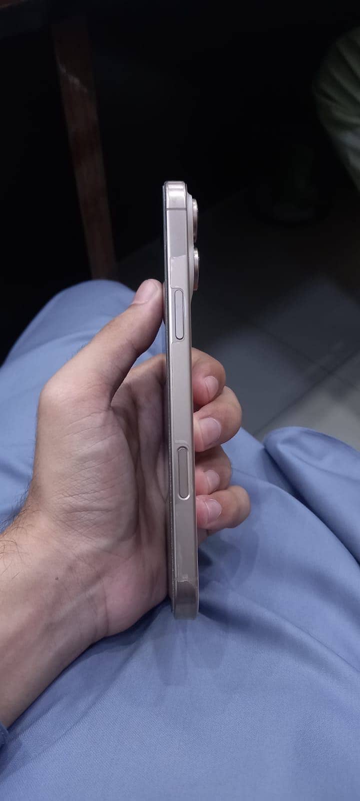 Apple iPhone 16 Pro Max 4