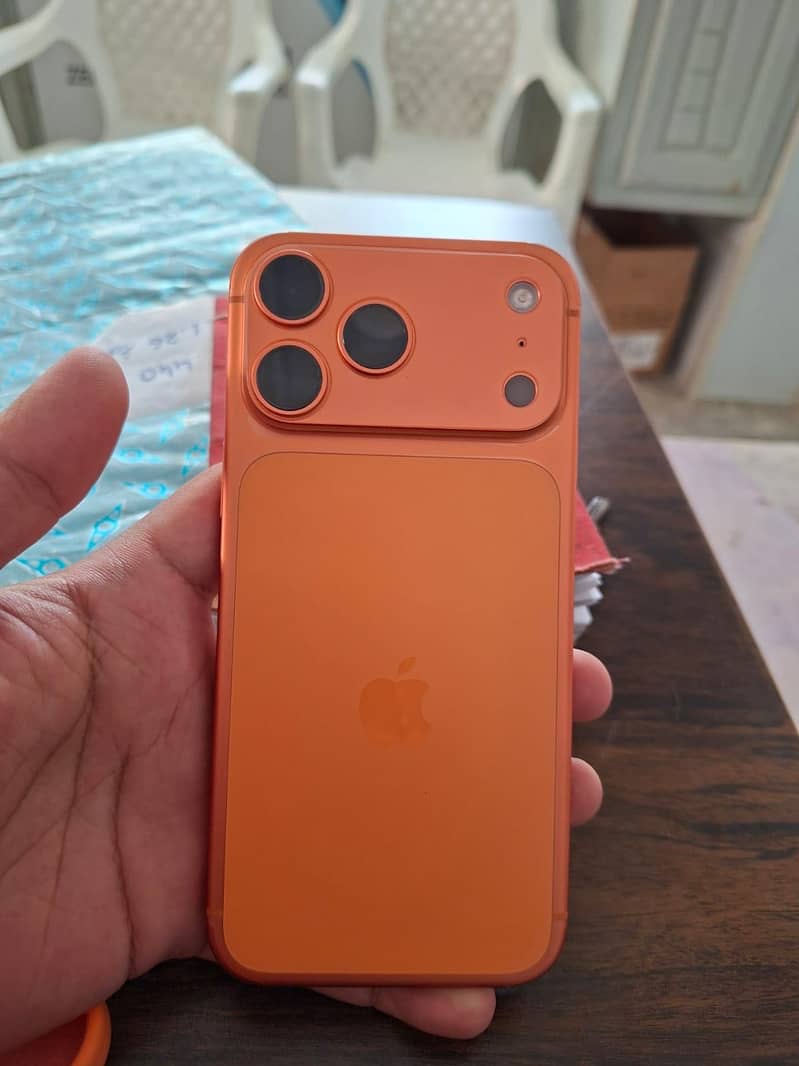 Apple iPhone 17 Pro Max 2