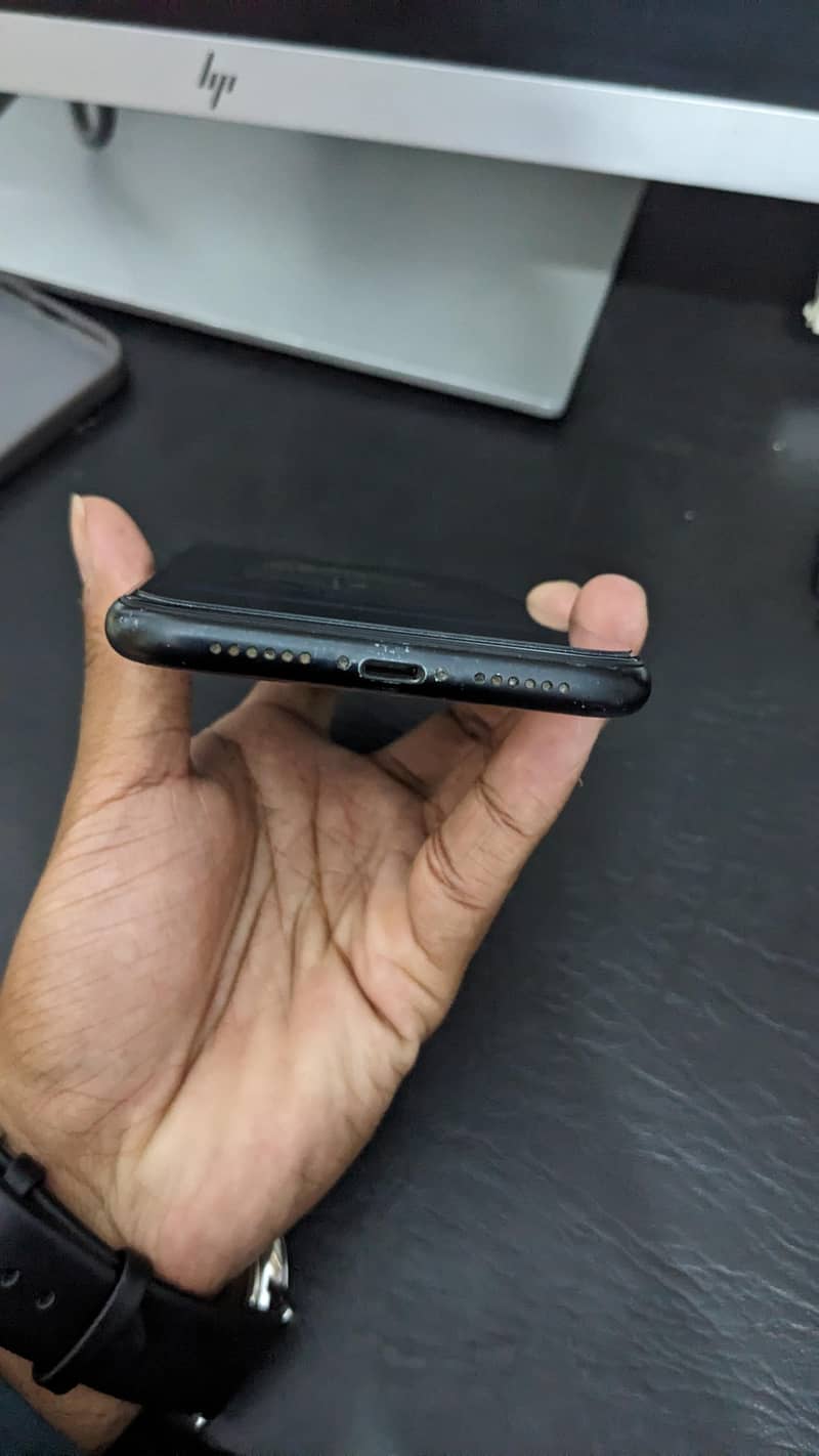 Apple iPhone XR 5