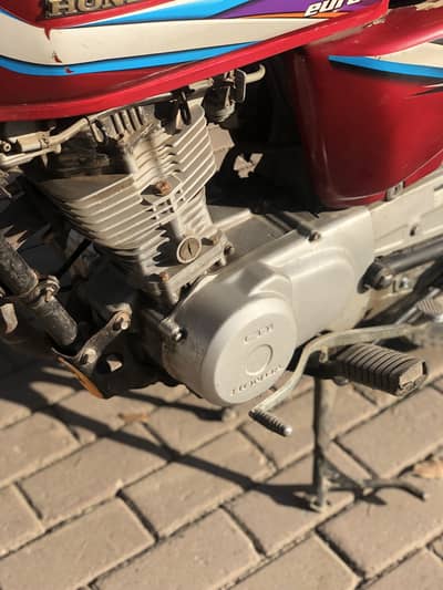 Honda cg-125