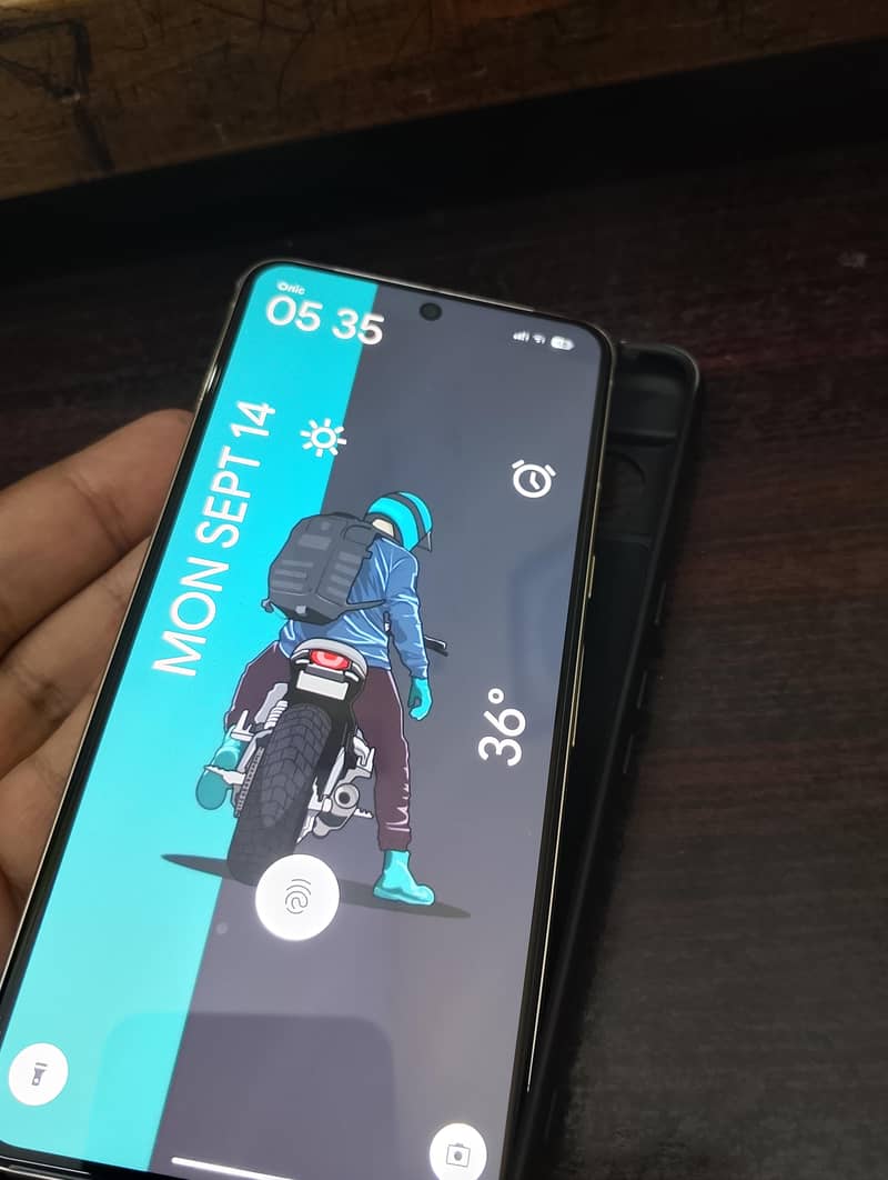 Google Pixel 8 Pro 4