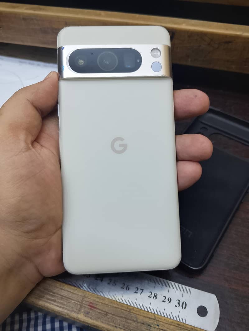 Google Pixel 8 Pro 5
