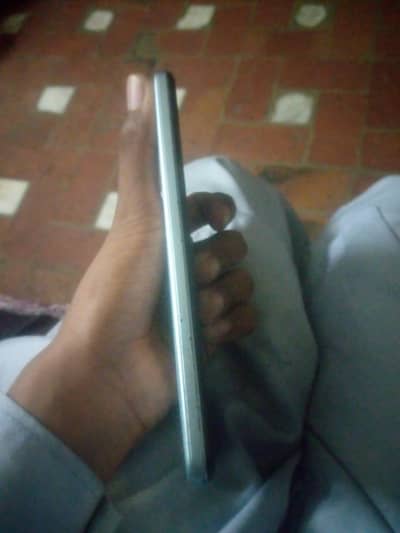 vivo y21