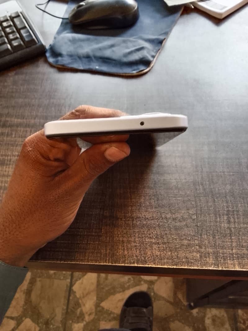 Realme 15 6