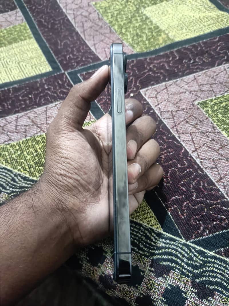 Apple iPhone 12 Pro Max 1