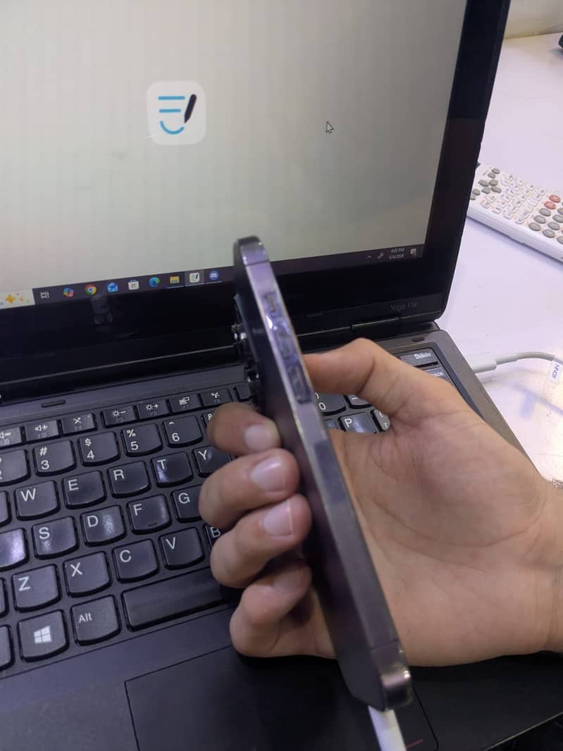 Apple iPhone 14 Pro 4