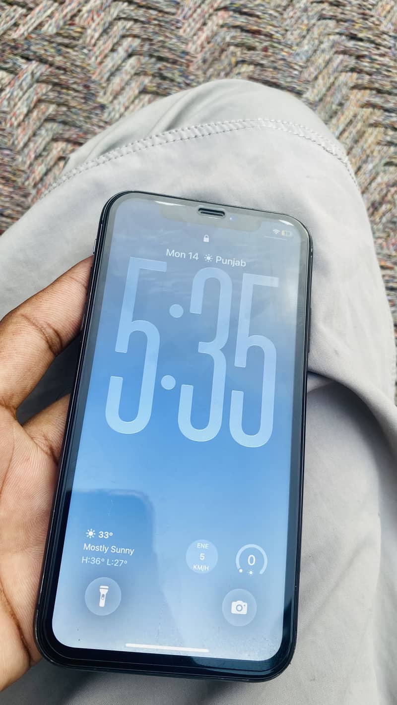 Apple iPhone 11 2