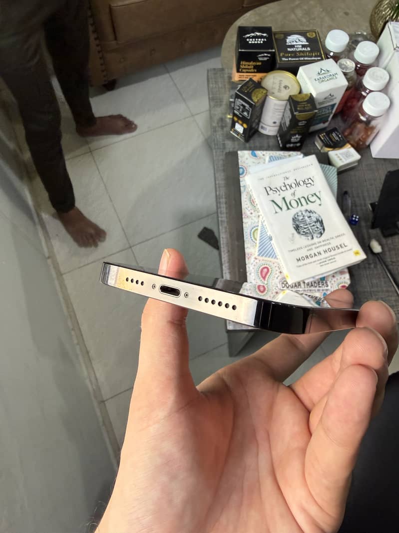 Apple iPhone 14 Pro Max 6
