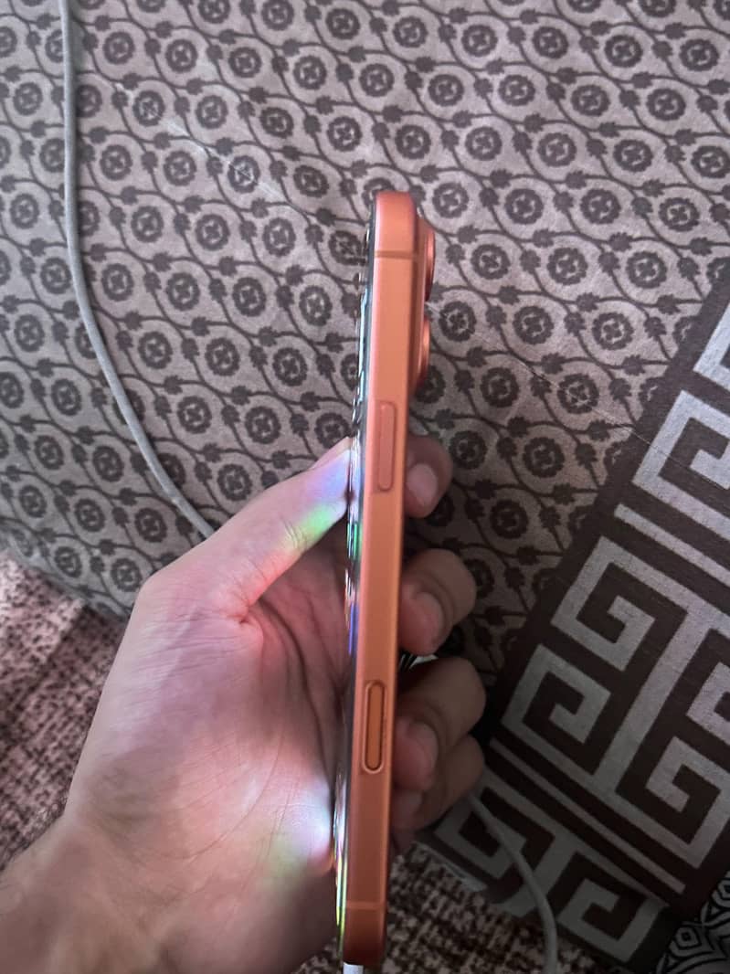 Apple iPhone 17 Pro Max 3
